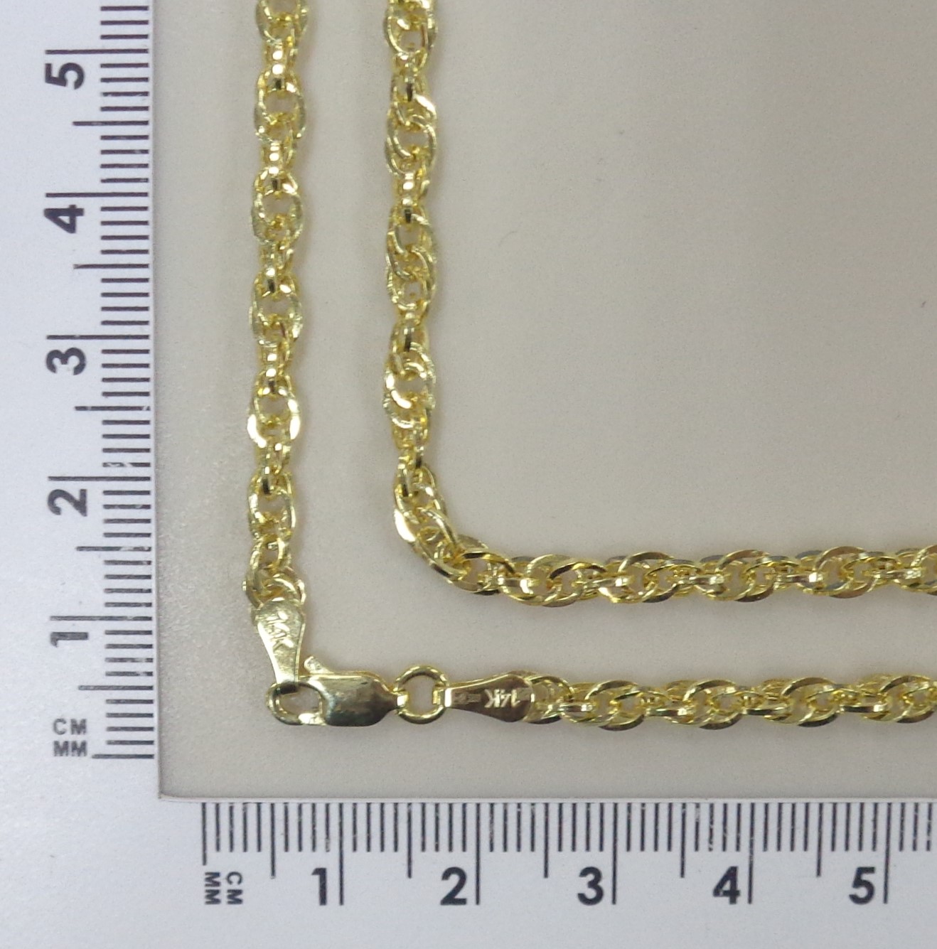 Цепь из желтого золота плетение "Сингапур"